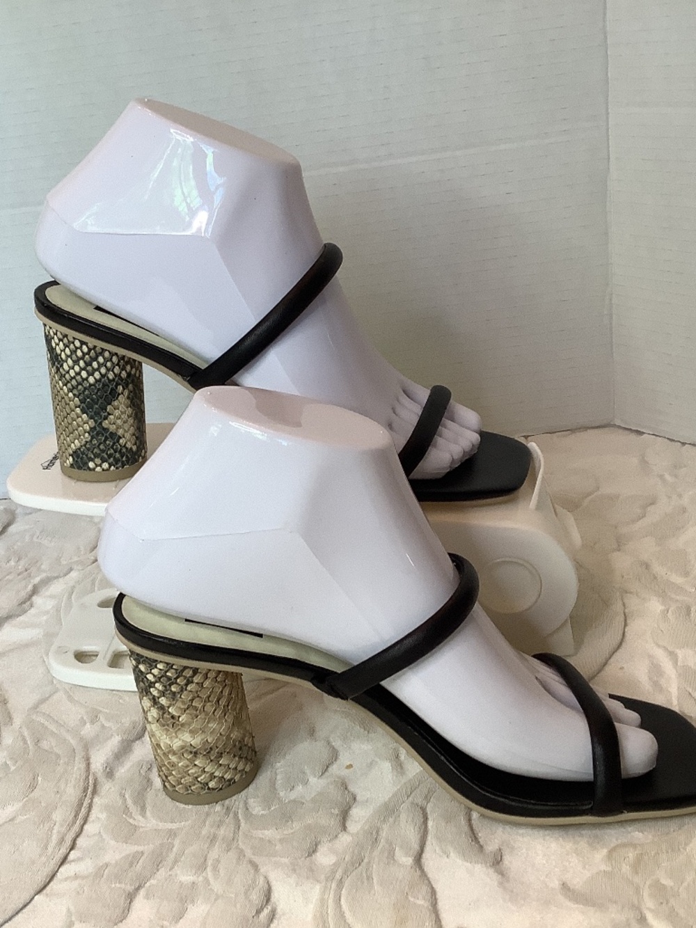 EUC Dolce Vita black snake heels sz. 6.5 sandals slip ons - Picture 3 of 10